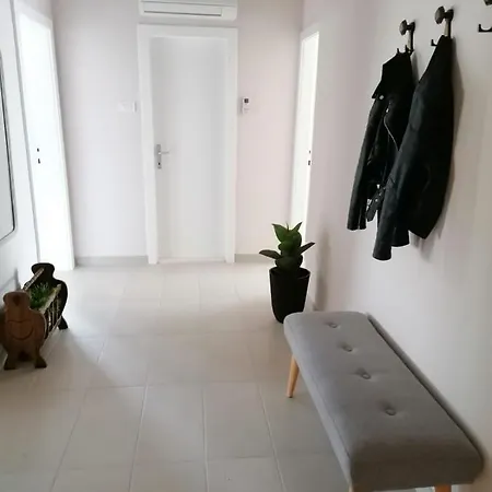 K & M Apartment *